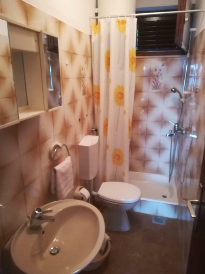Apartmani Ujdur Omiš Kültér fotó